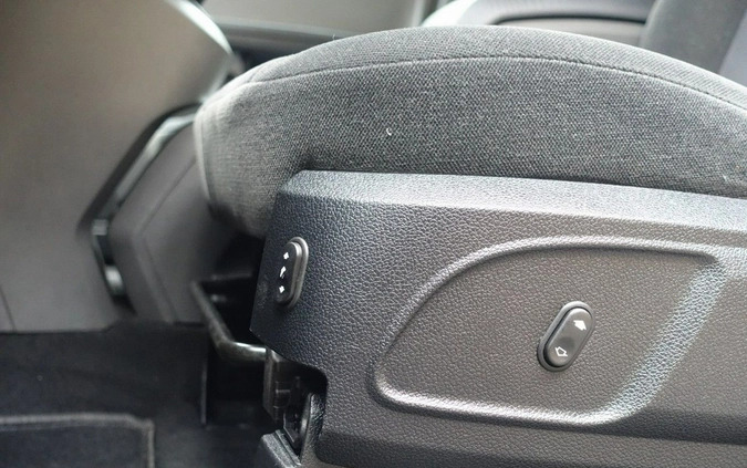 Ford Focus C-Max cena 11900 przebieg: 173000, rok produkcji 2006 z Nowe Miasto nad Pilicą małe 232